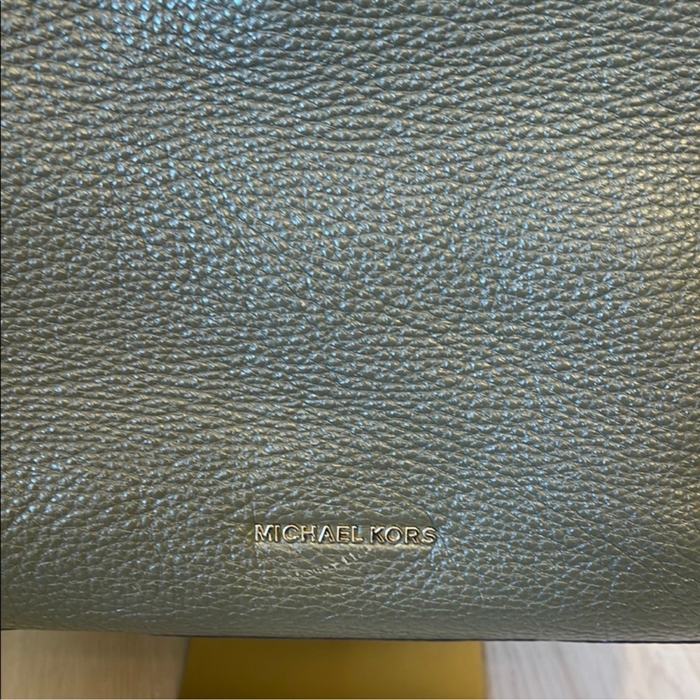 Michael Kors olive green Tote Bag with Gold Accents - Picture 4 of 7